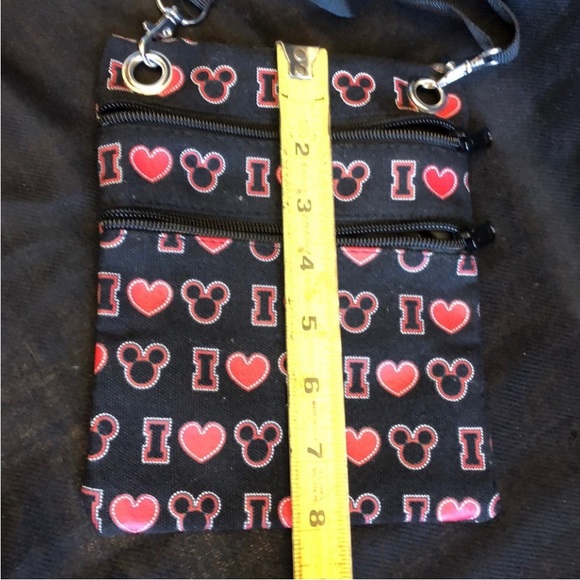 Disney Mickey Mouse Crossbody Passport Shoulder Travel Bag Blk/Red NWOT - Picture 6 of 7